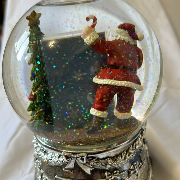 Christmas Snow Globe Music Box Picture Frame - Picture 7 of 9
